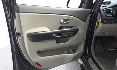 Kia Canival 2015, 78493 км, за 5732.9 USD - фото 24