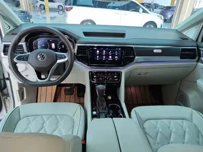 Volkswagen Viloran 2020, 74600 км, за 18403.08 USD - фото 10