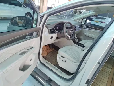 Volkswagen Viloran 2020, 74600 км, за 18403.08 USD - фото 16