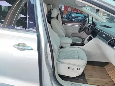 Volkswagen Viloran 2020, 74600 км, за 18403.08 USD - фото 25