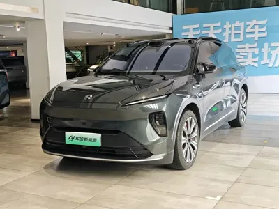 Nio ES8 · 2023 год