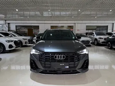 Audi Q3 2023, 15000 км, за 32250.49 USD