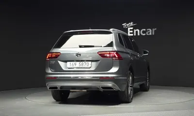 Volkswagen Tiguan 2018, 67744 км, за 18883.89 USD
