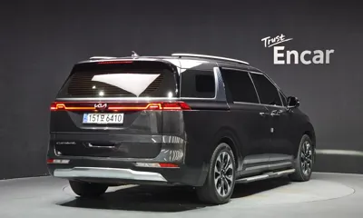 Kia Canival 2021, 120799 км, за 15430.45 USD