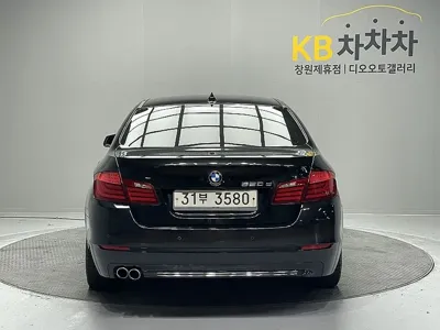 BMW 5-Series 2013, 211253 км, за 3898.25 USD