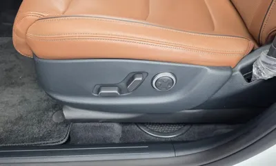 Genesis GV70 2024, 33828 км, за 26585.27 USD - фото 31