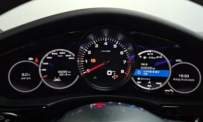 Porsche Panamera 2018, 60290 км, за 49837.16 USD - фото 8