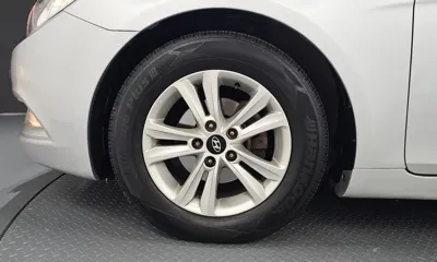 Hyundai Sonata 2011, 135643 км, за 2925.31 USD