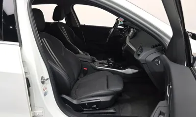 BMW 1-Series 2020, 80743 км, за 11487.46 USD - фото 26