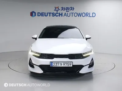 Kia K5 2022, 88454 км, за 12295.09 USD