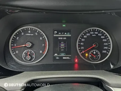 Kia K5 2022, 88454 км, за 12295.09 USD - фото 8