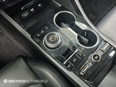 Kia K5 2022, 88454 км, за 12295.09 USD - фото 9
