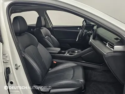 Kia K5 2022, 88454 км, за 12295.09 USD - фото 10