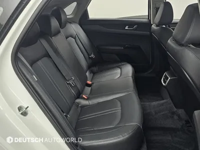 Kia K5 2022, 88454 км, за 12295.09 USD - фото 12
