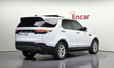Land Rover Discovery 2018, 93169 км, за 12273.28 USD