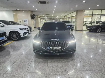 Genesis G90 · 2021 год