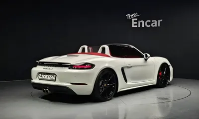 Porsche 718 2017, 43198 км, за 39713.8 USD