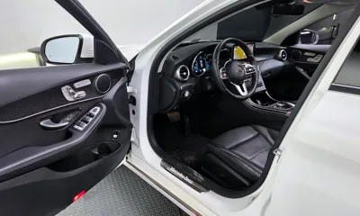 Mercedes-Benz C-Class 2021, 51858 км, за 18874.16 USD - фото 10
