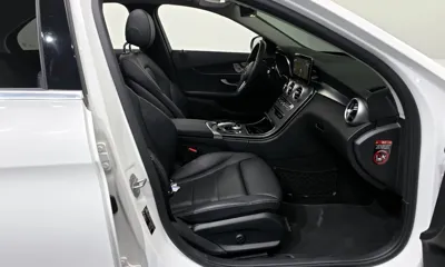 Mercedes-Benz C-Class 2021, 51858 км, за 18874.16 USD - фото 11