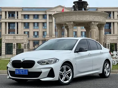 BMW 1 Series · 2023 год