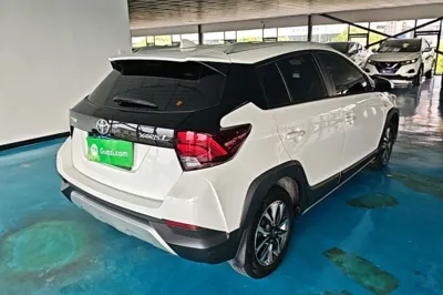 Toyota YARiS L Zhi Xuan 2022, 25400 км, за 11720 USD