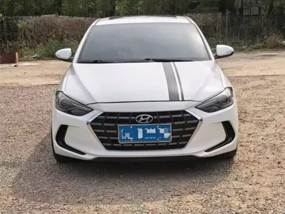 Hyundai Elantra 2020, 100000 км, за 5709.13 USD