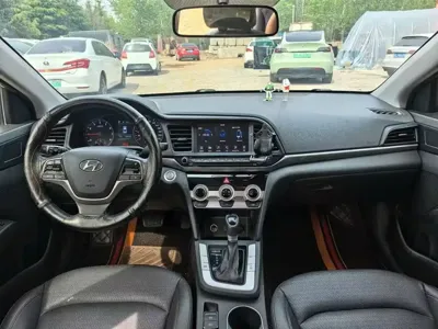 Hyundai Elantra 2020, 100000 км, за 5709.13 USD - фото 6