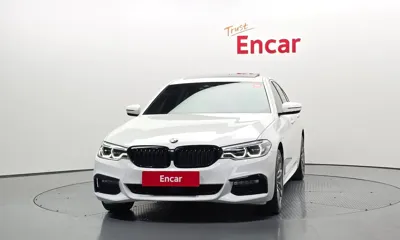 BMW 5-Series 2018, 96067 км, за 15721.41 USD