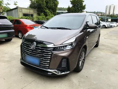 Buick GL8 · 2023 год