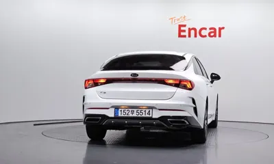 Kia K5 2021, 117641 км, за 9518.18 USD