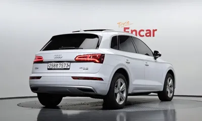 Audi Q5 2020, 119659 км, за 21814.15 USD