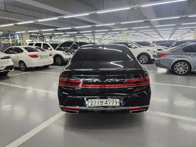 Genesis G90 2021, 105765 км, за 25330.46 USD