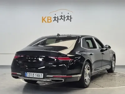 Genesis G90 2023, 120598 км, за 41578.56 USD