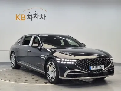 Genesis G90 2023, 120598 км, за 41578.56 USD
