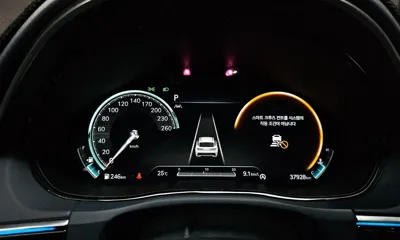 Genesis GV70 2021, 37928 км, за 25928.84 USD - фото 8