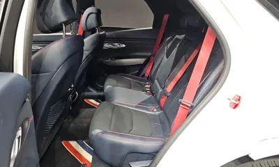 Genesis GV70 2021, 37928 км, за 25928.84 USD - фото 26