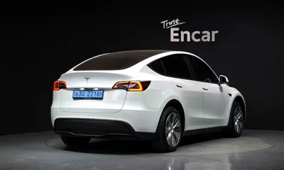 Tesla Model Y 2024, 32896 км, за 27438.62 USD