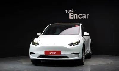 Tesla Model Y 2024, 32896 км, за 27438.62 USD