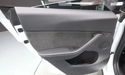 Tesla Model Y 2024, 32896 км, за 27438.62 USD - фото 25