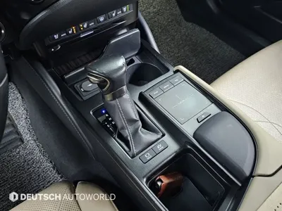 Lexus ES 2019, 114923 км, за 22465.32 USD - фото 9