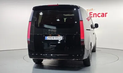 Hyundai Staria 2025, 11295 км, за 28325.83 USD