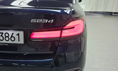 BMW 5-Series 2021, 127624 км, за 22362.34 USD - фото 23