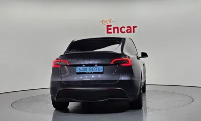 Tesla Model Y 2024, 21082 км, за 25713.93 USD