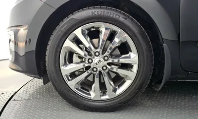 Kia Canival 2016, 67629 км, за 9393.06 USD