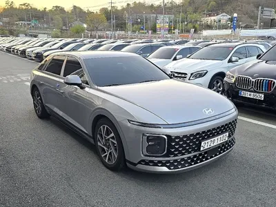Hyundai Grandeur 2023, 207000 км, за 10358.31 USD