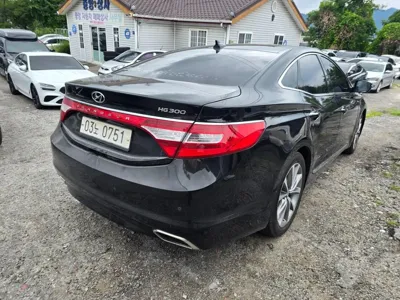 Hyundai Grandeur 2016, 143125 км, за 4225.44 USD