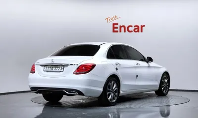 Mercedes-Benz C-Class 2018, 53074 км, за 10906.94 USD