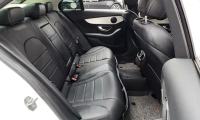 Mercedes-Benz C-Class 2018, 53074 км, за 10906.94 USD - фото 11