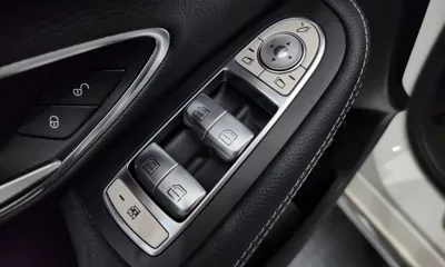 Mercedes-Benz C-Class 2018, 53074 км, за 10906.94 USD - фото 29