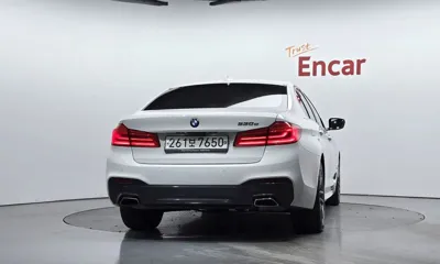 BMW 5-Series 2020, 61487 км, за 24127.46 USD